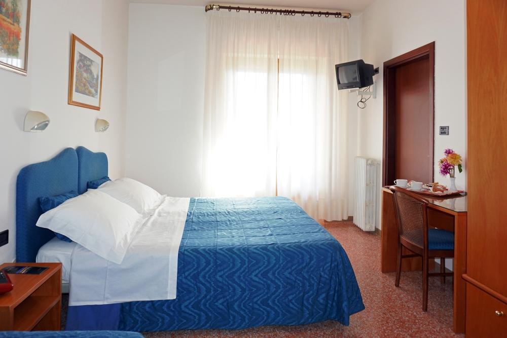 Family Hotel Como ריביסונדולי מראה חיצוני תמונה
